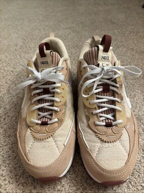Nike Beige & Cream Low-Top Sneakers